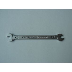Klíč otevřený oboustranný  4 x 5 Otevřený klíč oboustranný  4 - 5  ČSN 23 0610, nebo ČSN 23 0611 a nebo DIN 895